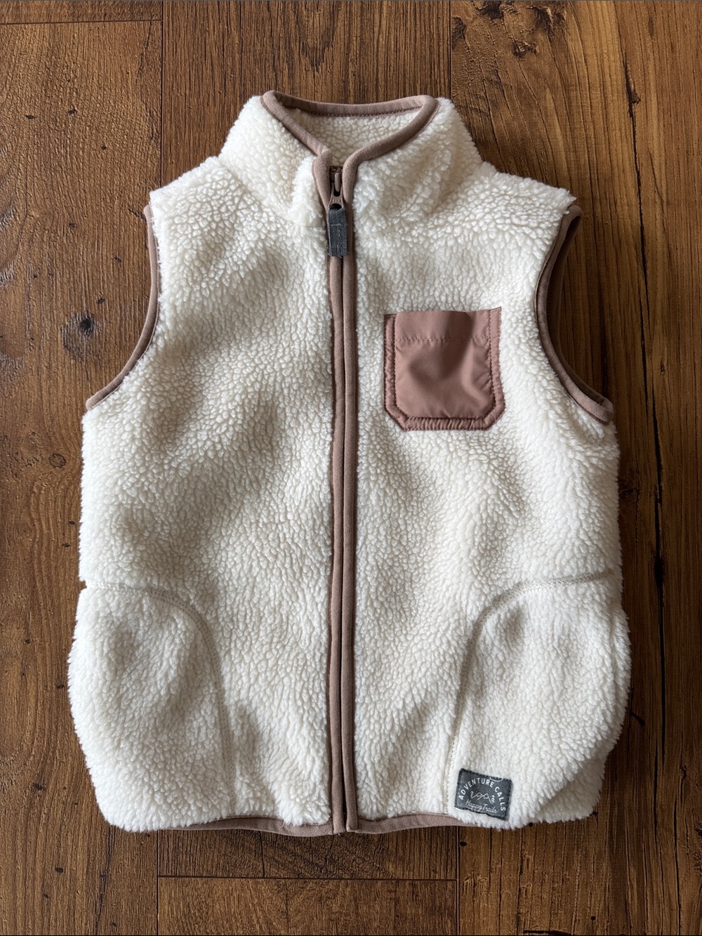 Carter’s Little Planet off white toddler sherpa vest, size 4T